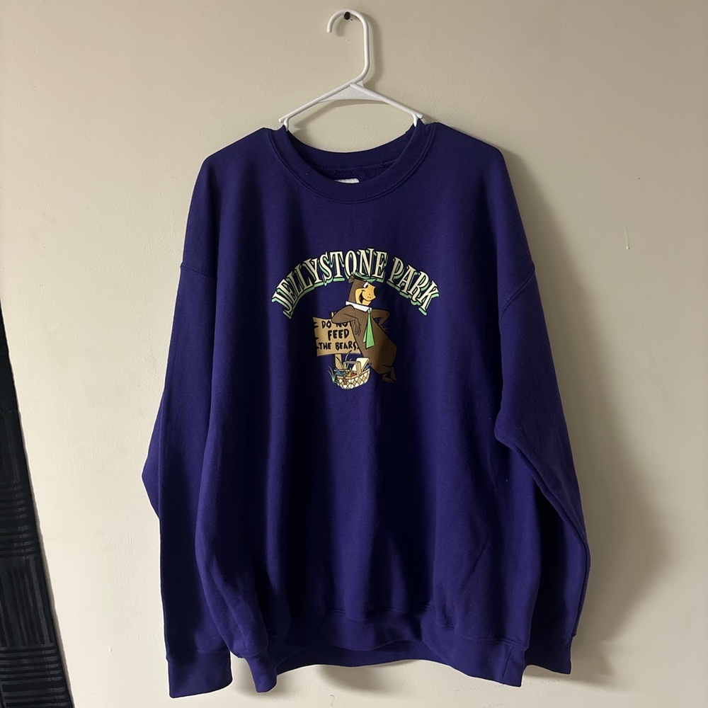 Yogi Bear Jellystone Park Graphic Sweatshirt XL | Luray VA